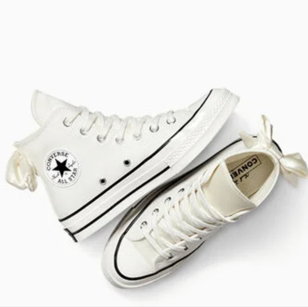 Chuck 70 Bows